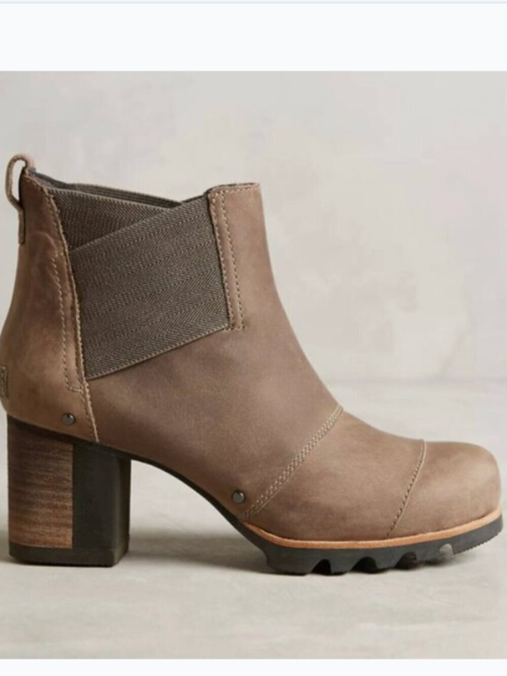 Sorel Addington Chelsea Heeled Boots Brown Leather Ankle Booties Size 6.5